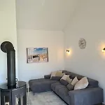 Haus Kuestenbrise - Urlaub Mit Hund An Der Kueste Mit Eigenen Garten, Sauna Und Gemuetlichen Kaminfeuer * Schweiburg
