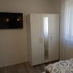 Haus Kuestenbrise - Urlaub Mit Hund An Der Kueste Mit Eigenen Garten, Sauna Und Gemuetlichen Kaminfeuer * Schweiburg