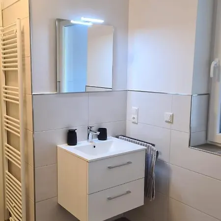 Holiday home Haus Kustenbrise: Coastal Pet-friendly Retreat With Garden, Sauna, And Fireplace Schweiburg