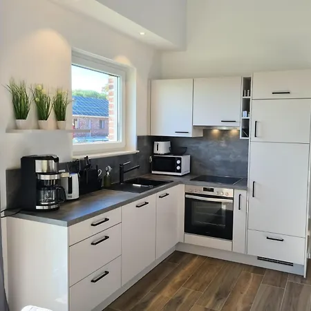 Haus Kuestenbrise - Urlaub Mit Hund An Der Kueste Mit Eigenen Garten, Sauna Und Gemuetlichen Kaminfeuer *