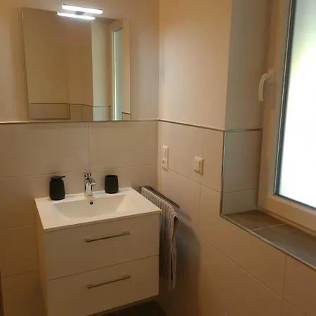 Haus Kuestenbrise - Urlaub Mit Hund An Der Kueste Mit Eigenen Garten, Sauna Und Gemuetlichen Kaminfeuer Schweiburg