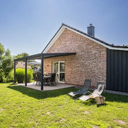 Semesterbostad Haus Kuestenbrise - Urlaub Mit Hund An Der Kueste Mit Eigenen Garten, Sauna Und Gemuetlichen Kaminfeuer *