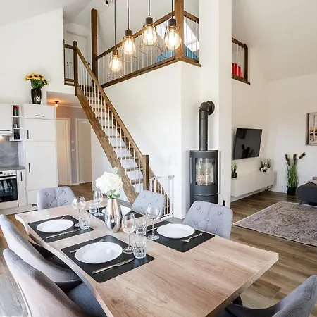 Haus Kuestenbrise - Urlaub Mit Hund An Der Kueste Mit Eigenen Garten, Sauna Und Gemuetlichen Kaminfeuer Schweiburg