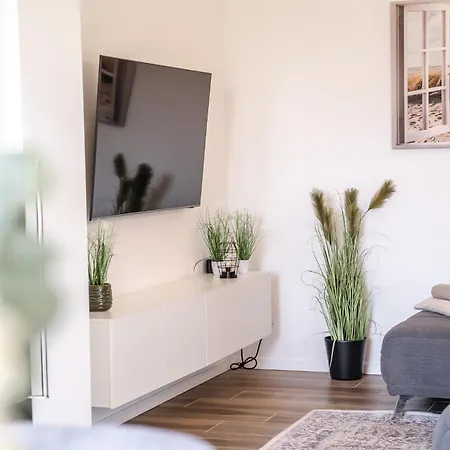 Haus Kuestenbrise - Urlaub Mit Hund An Der Kueste Mit Eigenen Garten, Sauna Und Gemuetlichen Kaminfeuer Feriehus