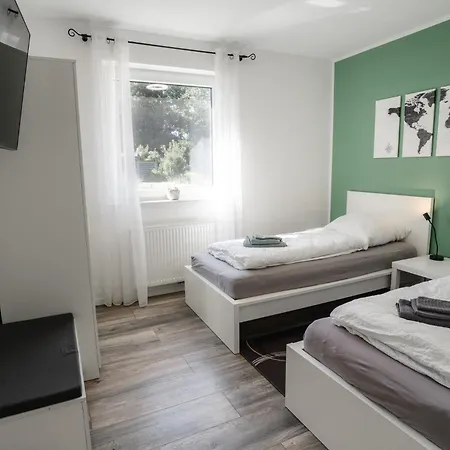 Haus Kuestenbrise - Urlaub Mit Hund An Der Kueste Mit Eigenen Garten, Sauna Und Gemuetlichen Kaminfeuer Feriehus Schweiburg