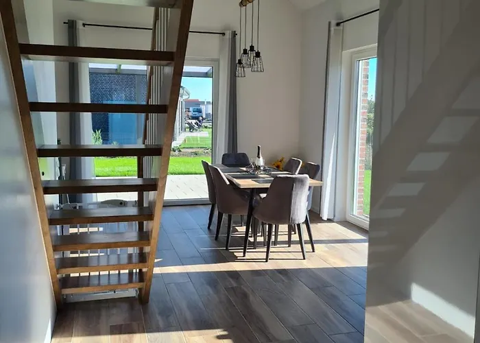 Haus Kuestenbrise - Urlaub Mit Hund An Der Kueste Mit Eigenen Garten, Sauna Und Gemuetlichen Kaminfeuer Nyaraló Schweiburg