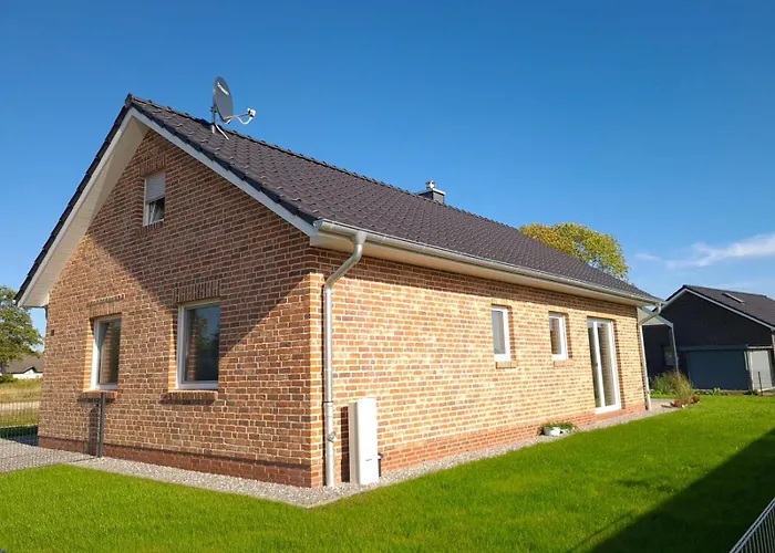 Haus Kuestenbrise - Urlaub Mit Hund An Der Kueste Mit Eigenen Garten, Sauna Und Gemuetlichen Kaminfeuer Nyaraló Schweiburg