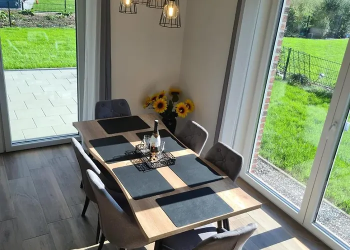 Haus Kuestenbrise - Urlaub Mit Hund An Der Kueste Mit Eigenen Garten, Sauna Und Gemuetlichen Kaminfeuer *